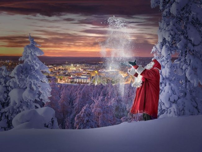 Papá Noel en la colina de Ounasvaara y vista de la ciudad de Rovaniemi 