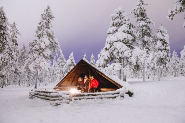 Numerosos cobertizos "laavus" repartidos en el bosque de Pyhä no solo son refugio sino que invitan a disfrutar de una barbacoa 