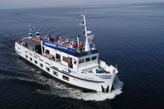 El buque Jenny nos lleva a la isla de Tankar en una travesía de 1.5 horas 