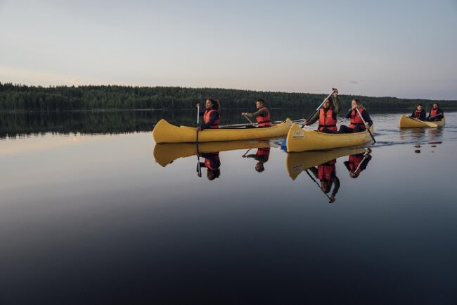 El-verano-en-Laponia-invita-a-realizar-actividades-relacionadas-con-la-naturaleza_fotoFalkeSports-VisitFinland