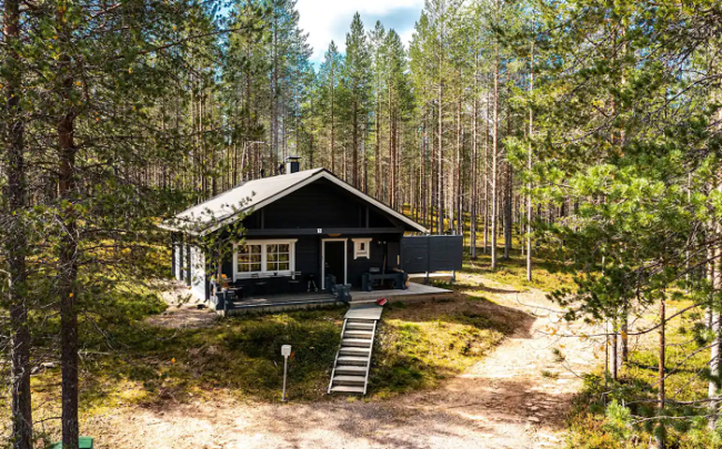 En-Laponia-hay-multitud-de-cabañas-tradicionales-de-alquiler_fotoaOMuscache