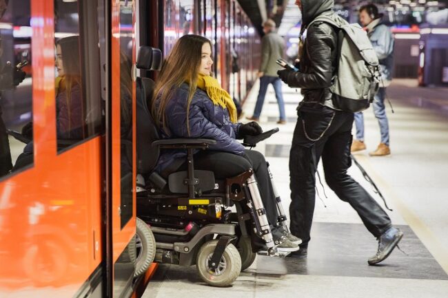 El-metro-de-Helsinki-destaca-por-su-facilidad-de-acceso_fotoMaijaAstikainen-HelsinkiMarketing-VisitFinland