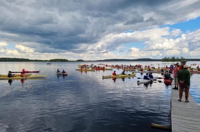 Reunión-de-kayakistas-en-Koli_fotoSuomiMeloo-VisitKoli