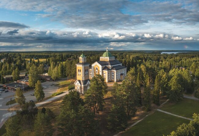 Vista-aérea-de-la-iglesia-de-Kerimäki_fotoInfoSavonlinnaTravel