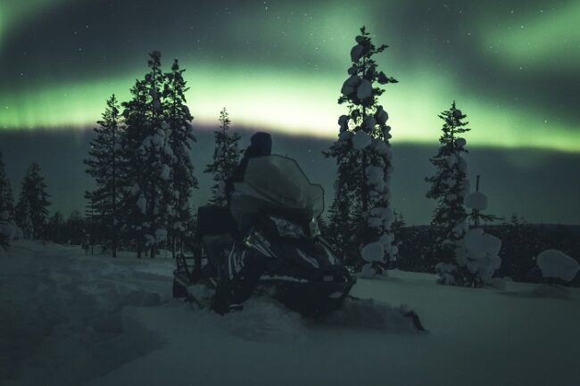 Aurora-Boreal_fotoArcticSnowHotel-GlassHuts-VisitFinland