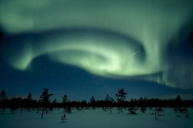 Aurora-Boreal_fotoJaniKärppä-Flatlight-VisitFinland