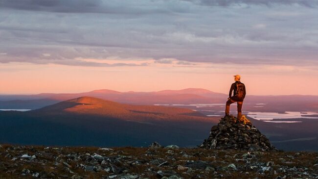 Las-vistas-en-el-Parque-Nacional-Pallas-Yllästunturi-son-espectaculares_fotoFlatlight-Luontoon